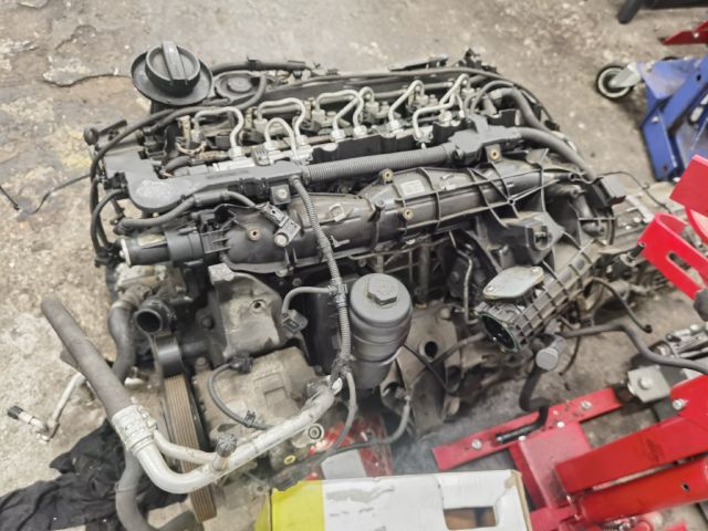 bontott BMW 5 F10 Motor (Fűzött blokk hengerfejjel)