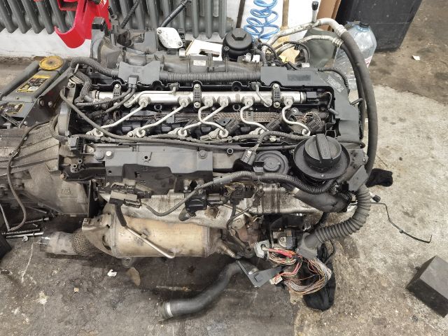 bontott BMW 5 F10 Motor (Fűzött blokk hengerfejjel)