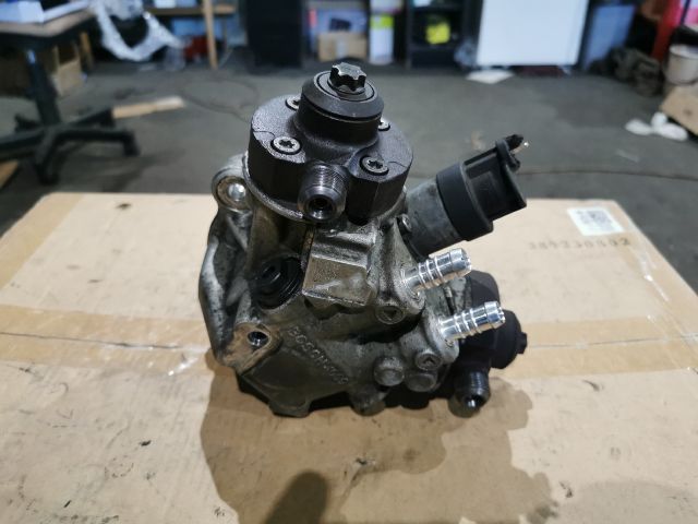 bontott BMW 5 F10 Nagynyomású Szivattyú