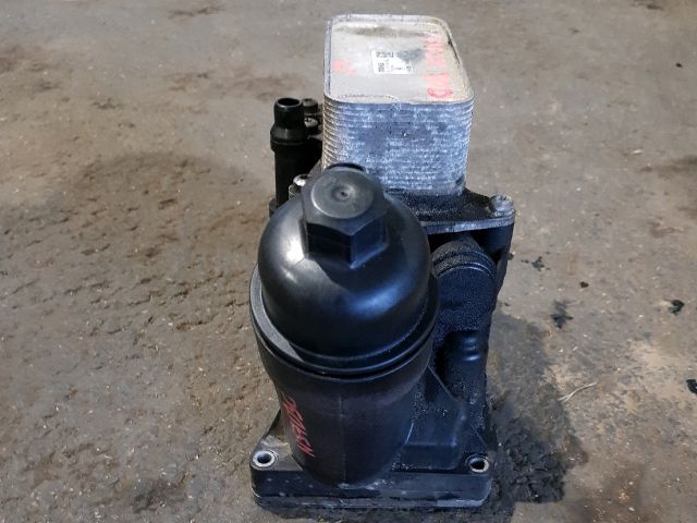 bontott BMW 5 F10 Olajhűtő