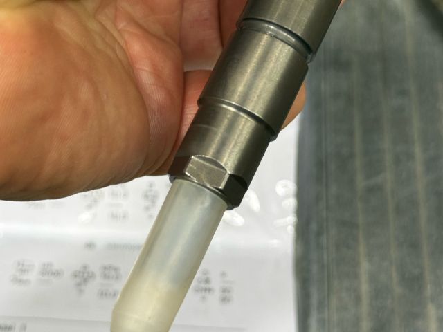 bontott BMW 5 F10 Porlasztó (1 db)