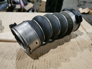 bontott BMW 5 F10 Turbócső