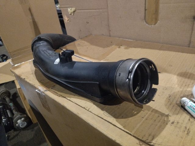 bontott BMW 5 F10 Turbócső