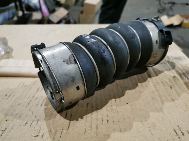 bontott BMW 5 F10 Turbócső