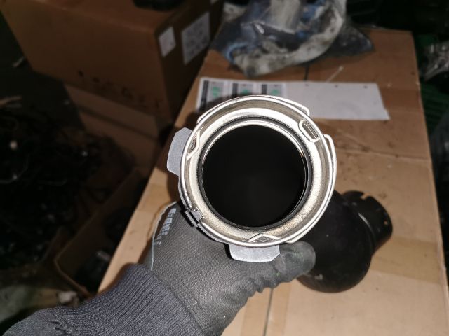 bontott BMW 5 F10 Turbócső