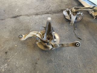 bontott BMW 5 F10 Jobb első Csonkállvány Kerékaggyal