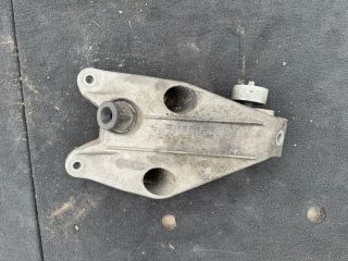 bontott BMW 5 F10 Motor Tartó Bak Bal