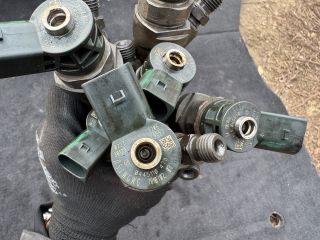 bontott BMW 5 F10 Porlasztó Sor / Híd