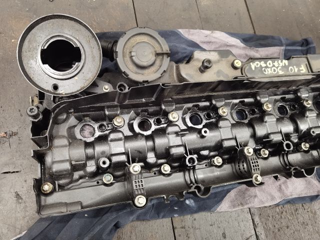 bontott BMW 5 F10 Szelepfedél