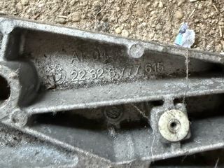 bontott BMW 5 F10 Váltó Tartó Bak (Pozíciófüggetlen)