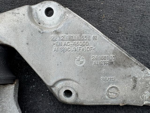 bontott BMW 5 F10 Váltó Tartó Bak (Pozíciófüggetlen)