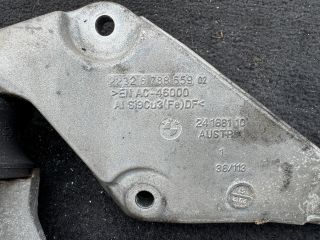 bontott BMW 5 F10 Váltó Tartó Bak (Pozíciófüggetlen)