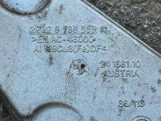 bontott BMW 5 F10 Váltó Tartó Bak (Pozíciófüggetlen)