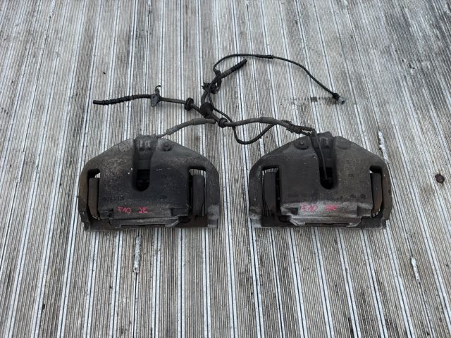 bontott BMW 5 F10 Féknyereg Munkahengerrel Szett