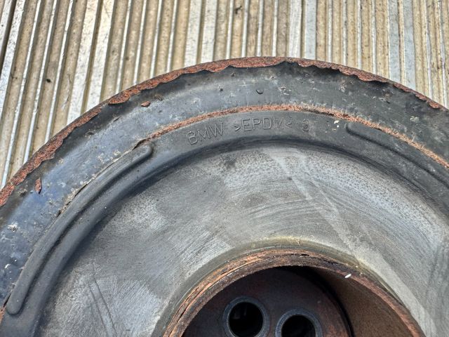 bontott BMW 5 F10 Főtengely Szíjtárcsa