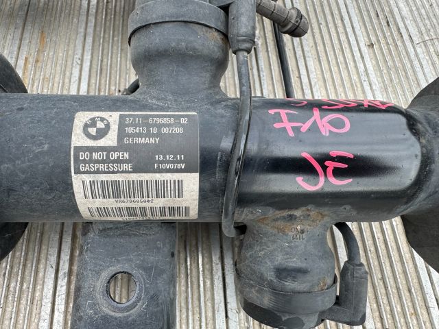 bontott BMW 5 F10 Jobb első Gólyaláb (Lengécsillapító, Rugó)