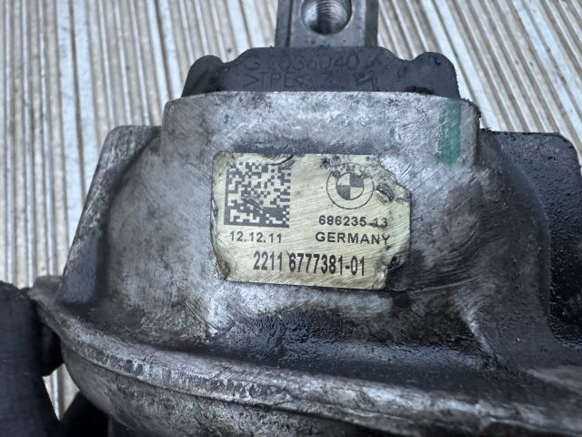 bontott BMW 5 F10 Motor Tartó Bak Bal