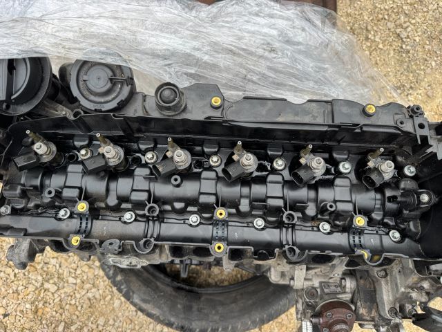 bontott BMW 5 F10 Porlasztó Sor / Híd