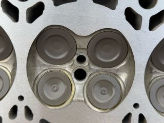 bontott BMW 5 F10 Hengerfej