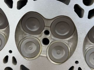 bontott BMW 5 F10 Hengerfej