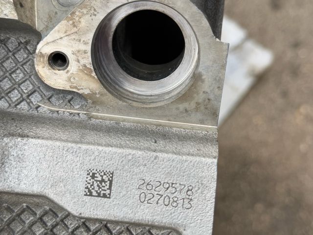 bontott BMW 5 F10 Hengerfej