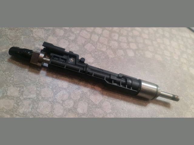 bontott BMW 5 F10 Porlasztó (1 db)