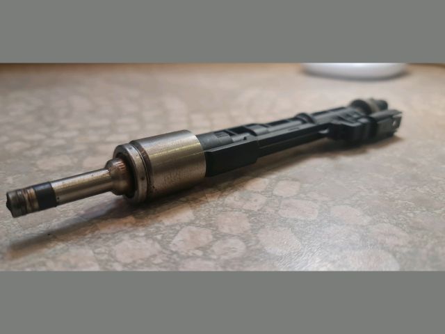 bontott BMW 5 F10 Porlasztó (1 db)