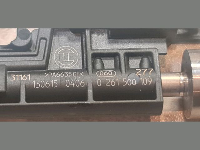 bontott BMW 5 F10 Porlasztó (1 db)