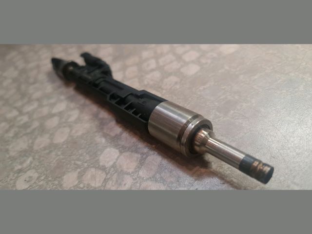 bontott BMW 5 F10 Porlasztó (1 db)