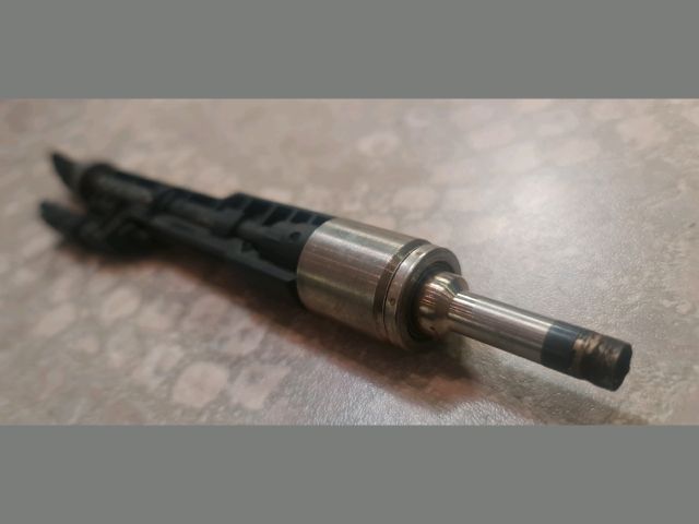 bontott BMW 5 F10 Porlasztó (1 db)