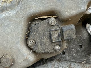 bontott BMW 5 F10 Olajteknő