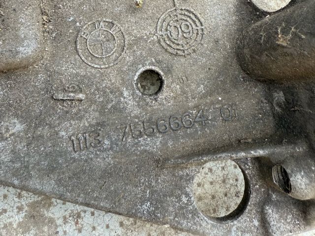 bontott BMW 5 F10 Olajteknő