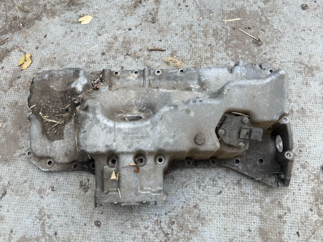 bontott BMW 5 F10 Olajteknő