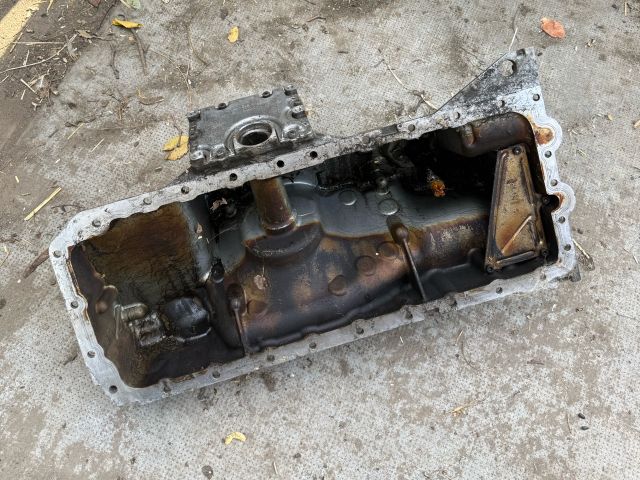 bontott BMW 5 F10 Olajteknő