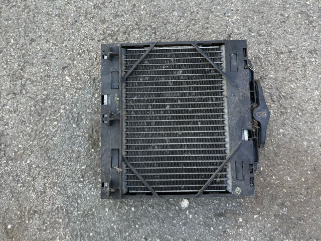 bontott BMW 5 F10 Vízhűtő Radiátor (Klímás)