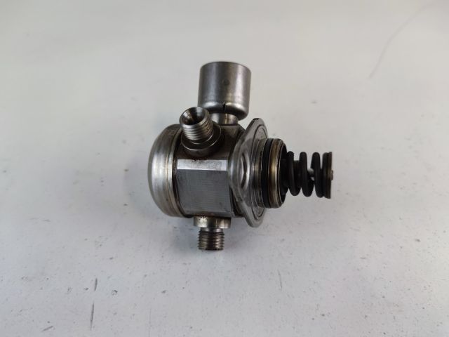 bontott BMW 5 F10 Nagynyomású Szivattyú