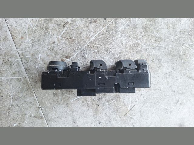 bontott BMW 5 F10 Ablakemelő Kapcsoló Négyes / Kettes