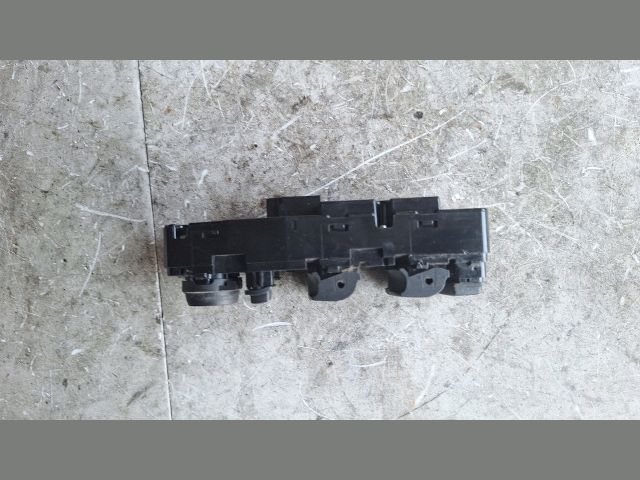 bontott BMW 5 F10 Ablakemelő Kapcsoló Négyes / Kettes