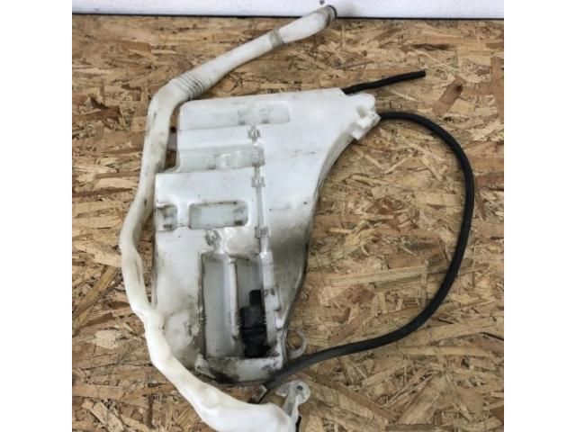 bontott BMW 5 F10 Ablakmosó Tartály