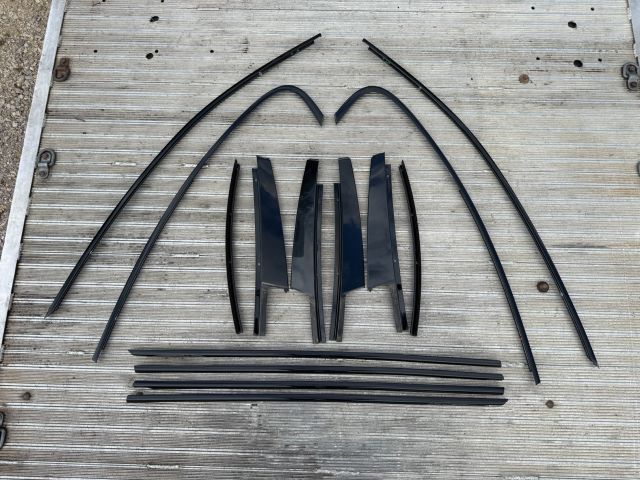 bontott BMW 5 F10 Ajtó Díszléc Szett