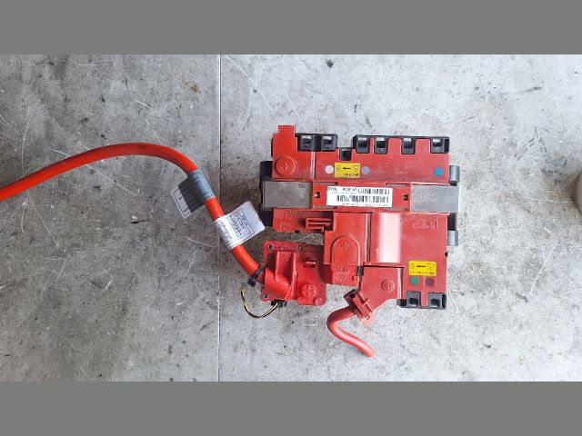 bontott BMW 5 F10 Akkumulátor Saru Elektronikával