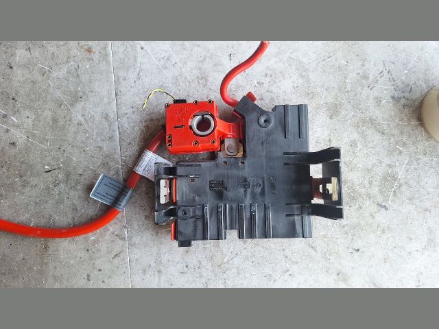 bontott BMW 5 F10 Akkumulátor Saru Elektronikával