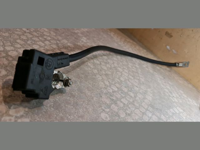 bontott BMW 5 F10 Akkumulátor Saru Elektronikával