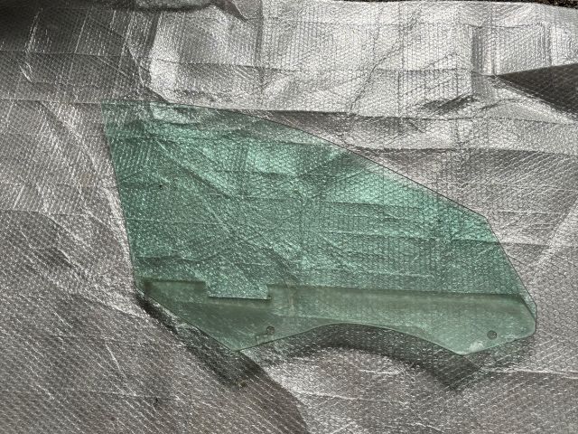 bontott BMW 5 F10 Bal első Ablak