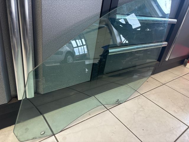 bontott BMW 5 F10 Bal első Ablak