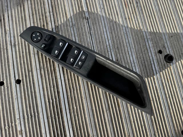 bontott BMW 5 F10 Bal első Ablakemelő Kapcsoló