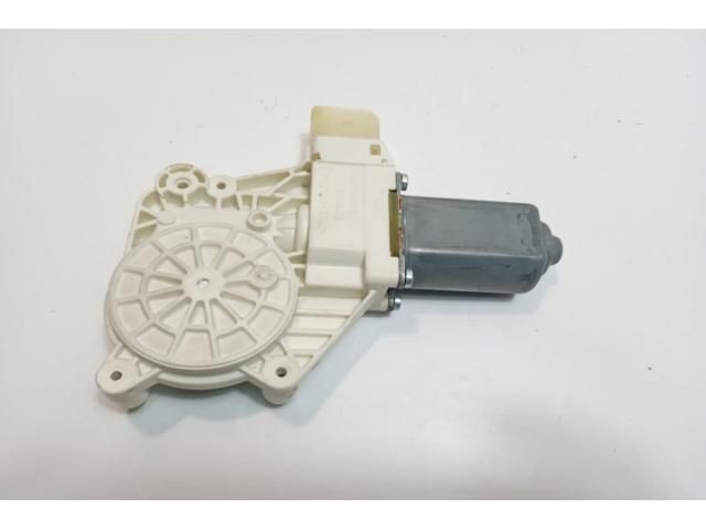 bontott BMW 5 F10 Bal első Ablakemelő Motor