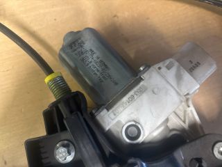 bontott BMW 5 F10 Bal első Ablakemelő Szerkezet (Elektromos)