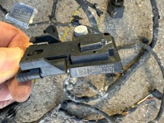 bontott BMW 5 F10 Bal első Ajtó Kábelköteg