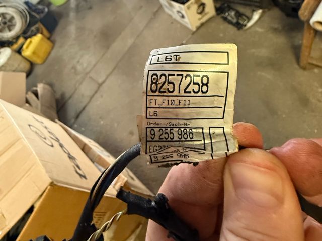 bontott BMW 5 F10 Bal első Ajtó Kábelköteg